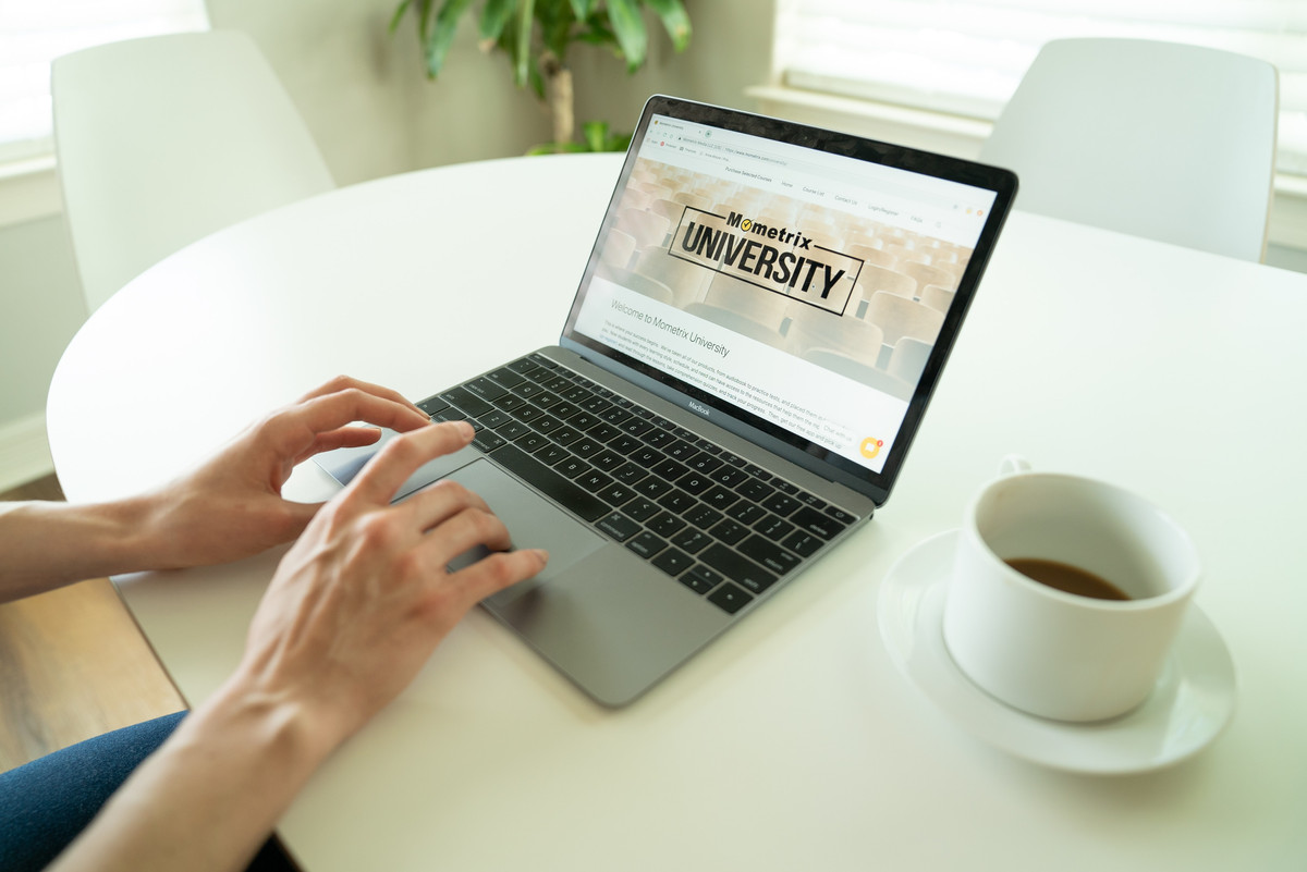 Managing Your Online Reputation: A Must-Know Guide